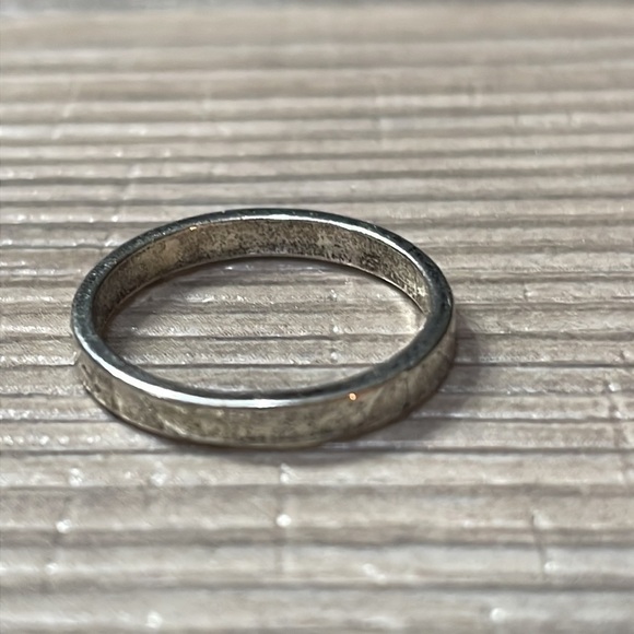 Silver “You Are Amazing” Engraved Band Ring - Picture 6 of 8